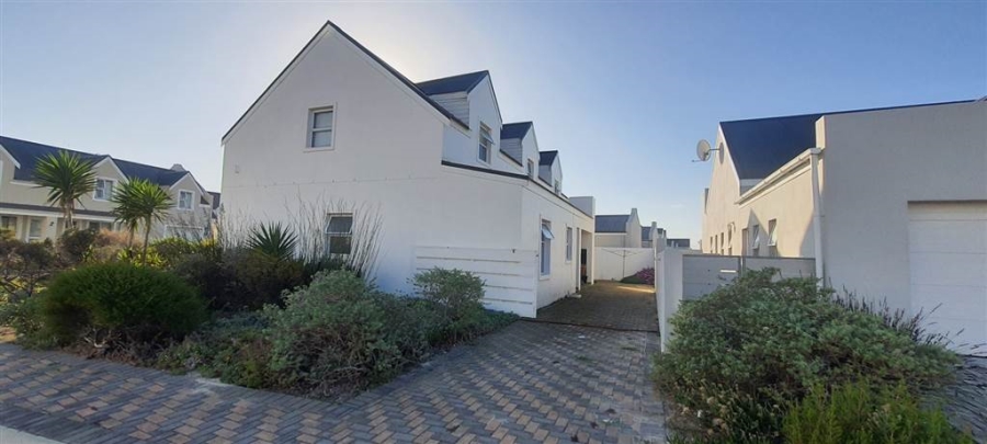 4 Bedroom Property for Sale in Westcliff Western Cape